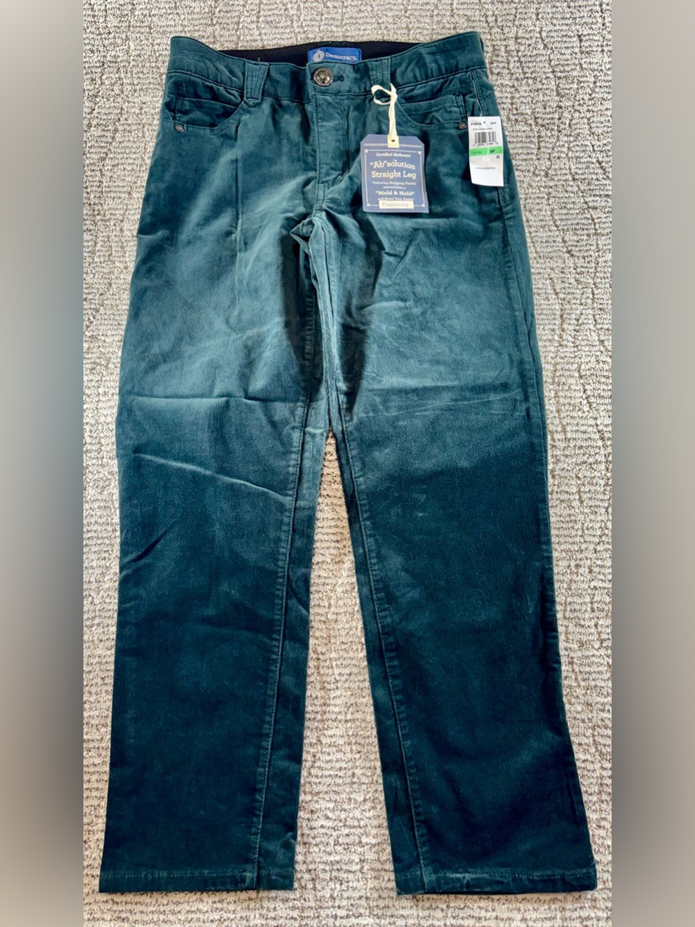 NWT Democracy Ab-solution Women’s Size 8P Green Straight Leg Corduroy Pants